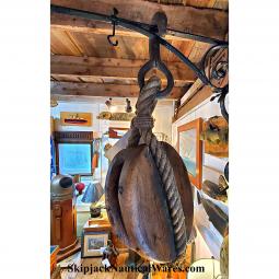 19th Century Ship's Pulley Cargo Block With Hook