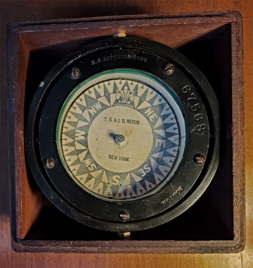 Boxed Gimbaled Compass Made by T.S. & J.D. Negus, New York