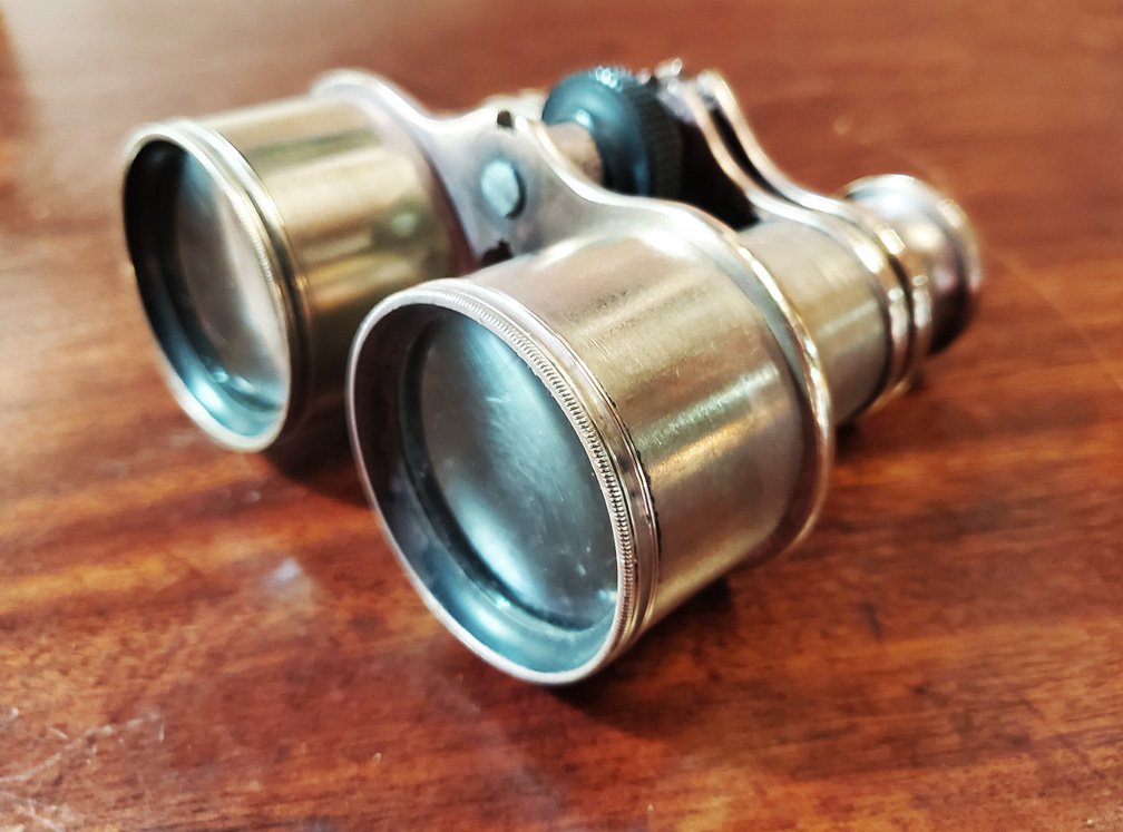 pocket size binoculars
