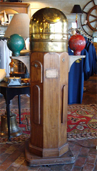Navis-Plath Ships Binnacle