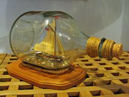 Hudson River Sloop in Bottle