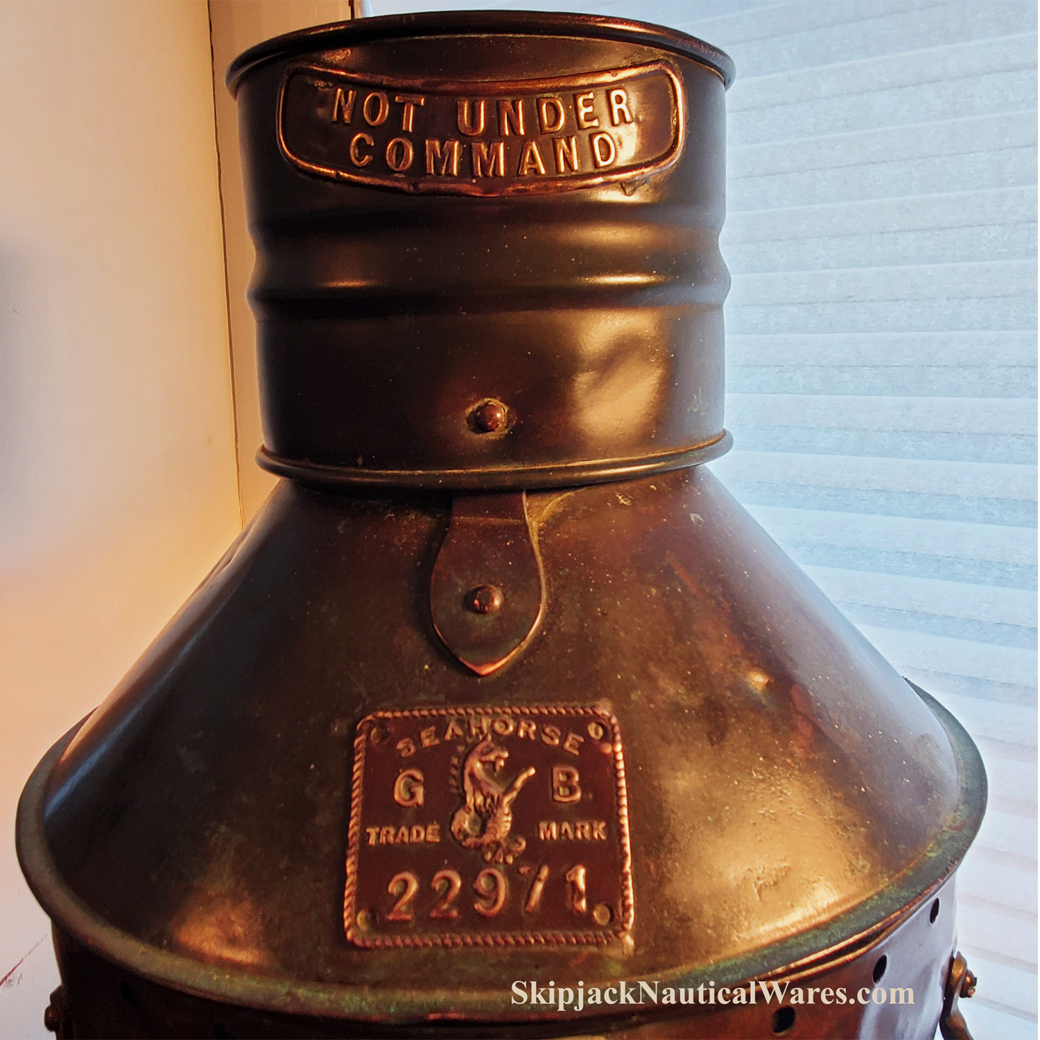 Seahorse 'Not Under Command' Ship's Light: Skipjack Nautical Wares