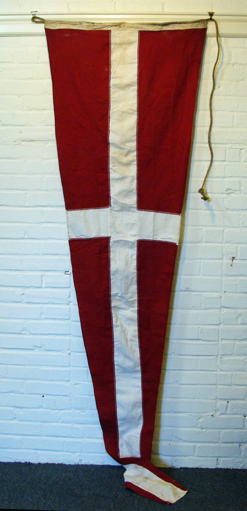 World War II Era US Navy International Numeral Pennant Four